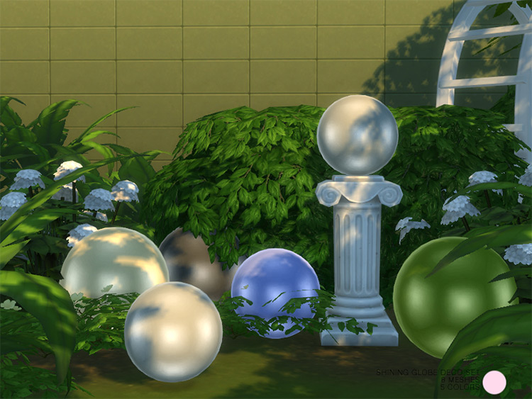 Shining Globe Deco Sculpture Set for The Sims 4