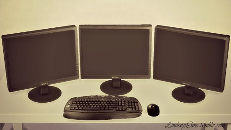 Triple Monitor Desktop Computer TS4 CC